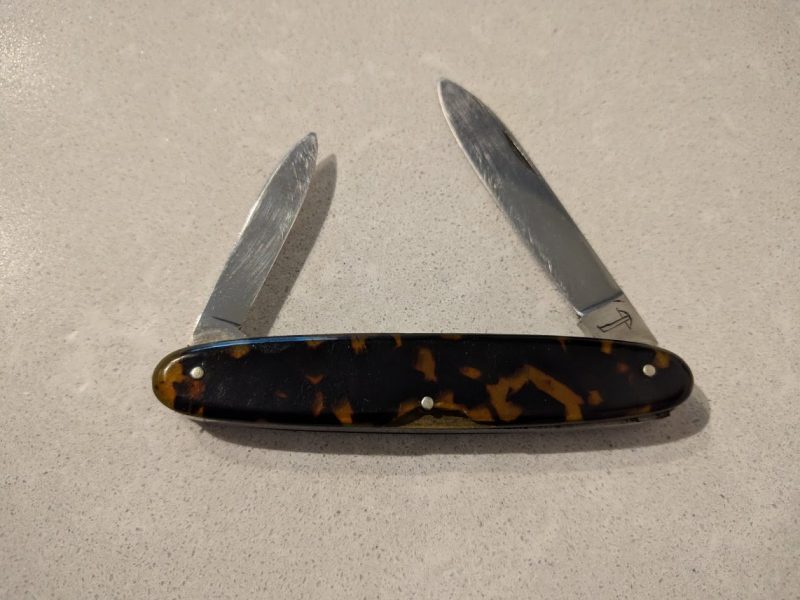 Victorinox 75mm Student with imitation tortoise shell scales